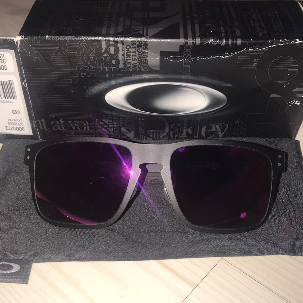 Oakley Catalyst Sunglasses